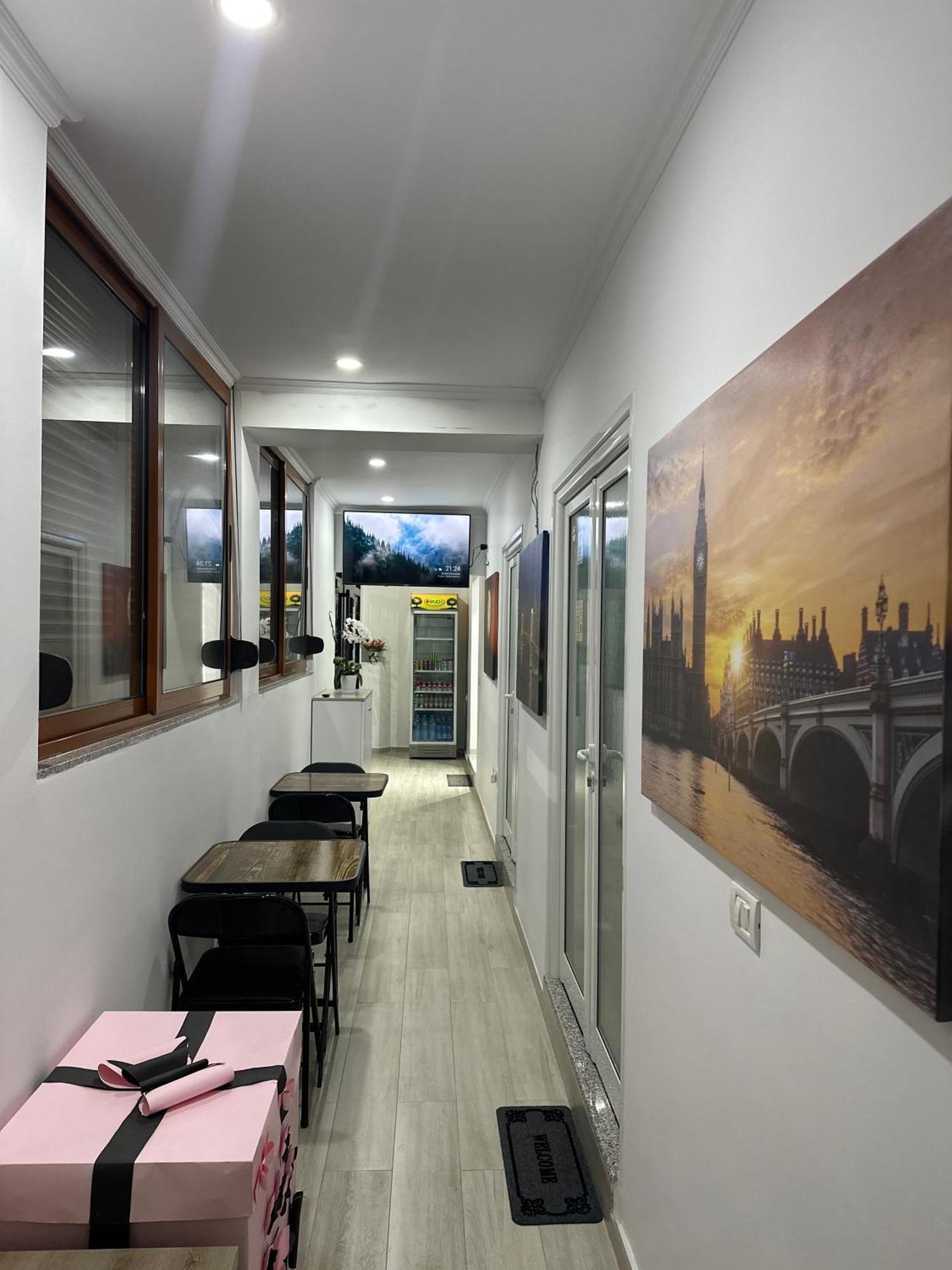 Aral Hostel Berat Exterior photo